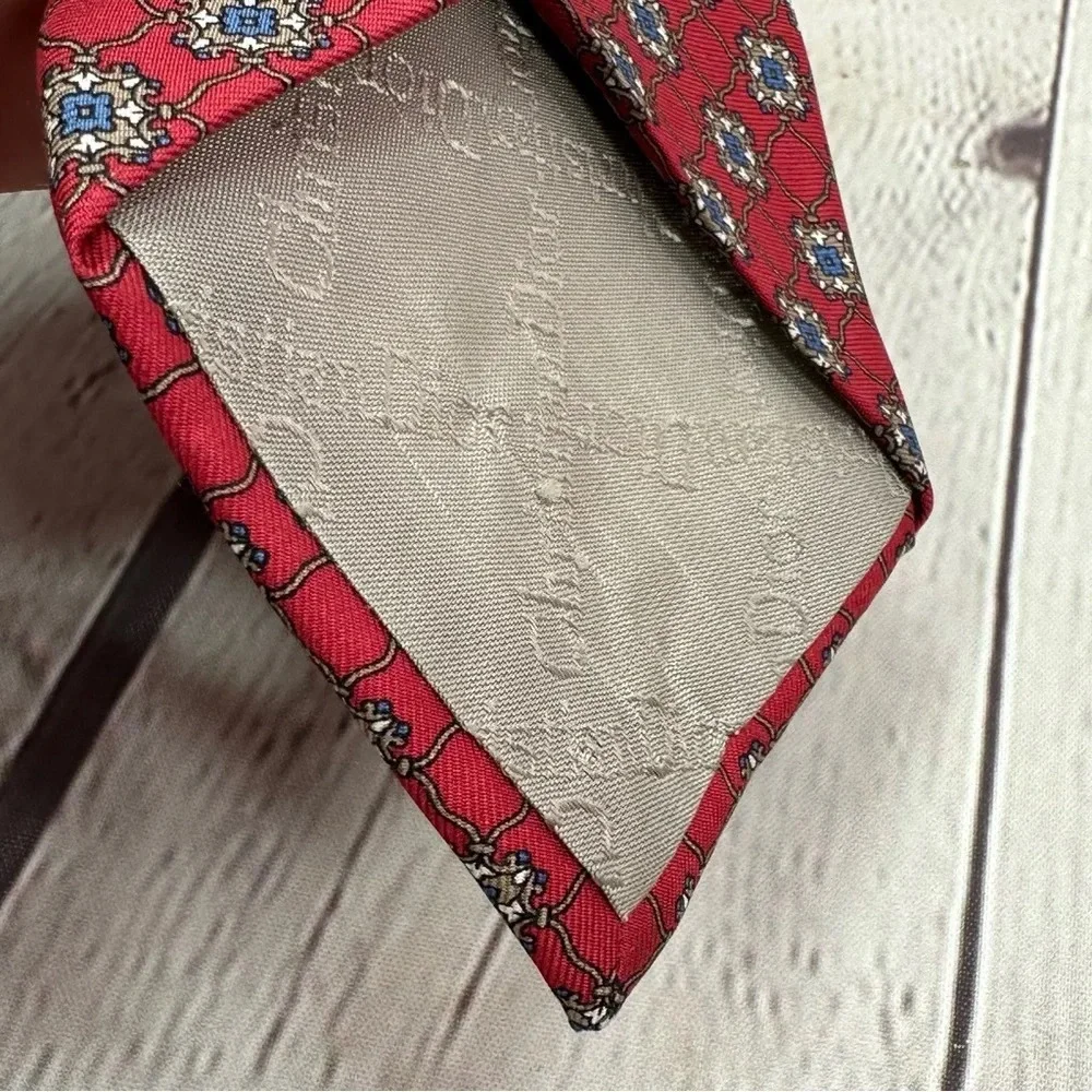 Christian dior silk tie made in USA WPL175